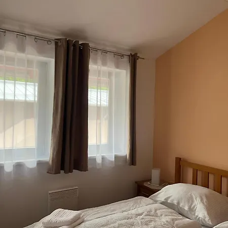 Moninec A4 Pro Az 6 Osob S Vyhledem Na Sjezdovku I Do Krajiny Lejlighed